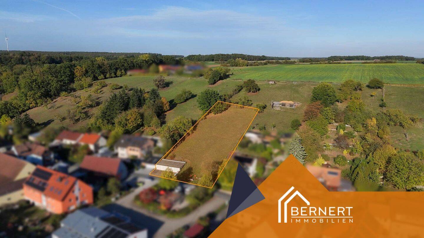 Platz für Ihr Traumhaus und mehr – Baugrundstück mit Freifläche und 4 Garagen im Raum Nürnberg, 91489 Wilhelmsdorf