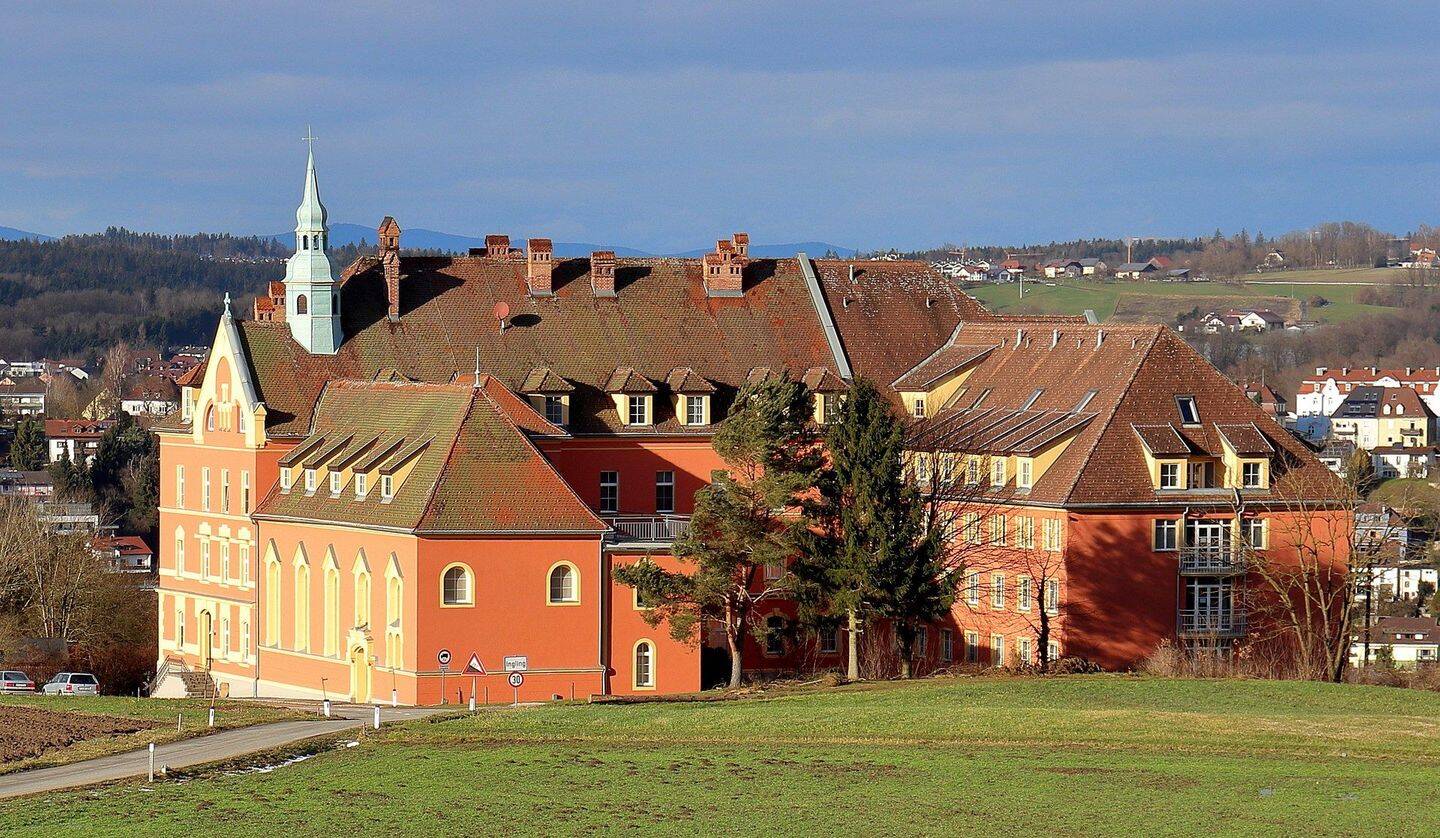 Über den Dächern von Passau – Nahe der Uni – aber mit Weitblick, 94032 Passau (Altstadt Haidenhof-Nord Haidenhof-Süd Innstadt)