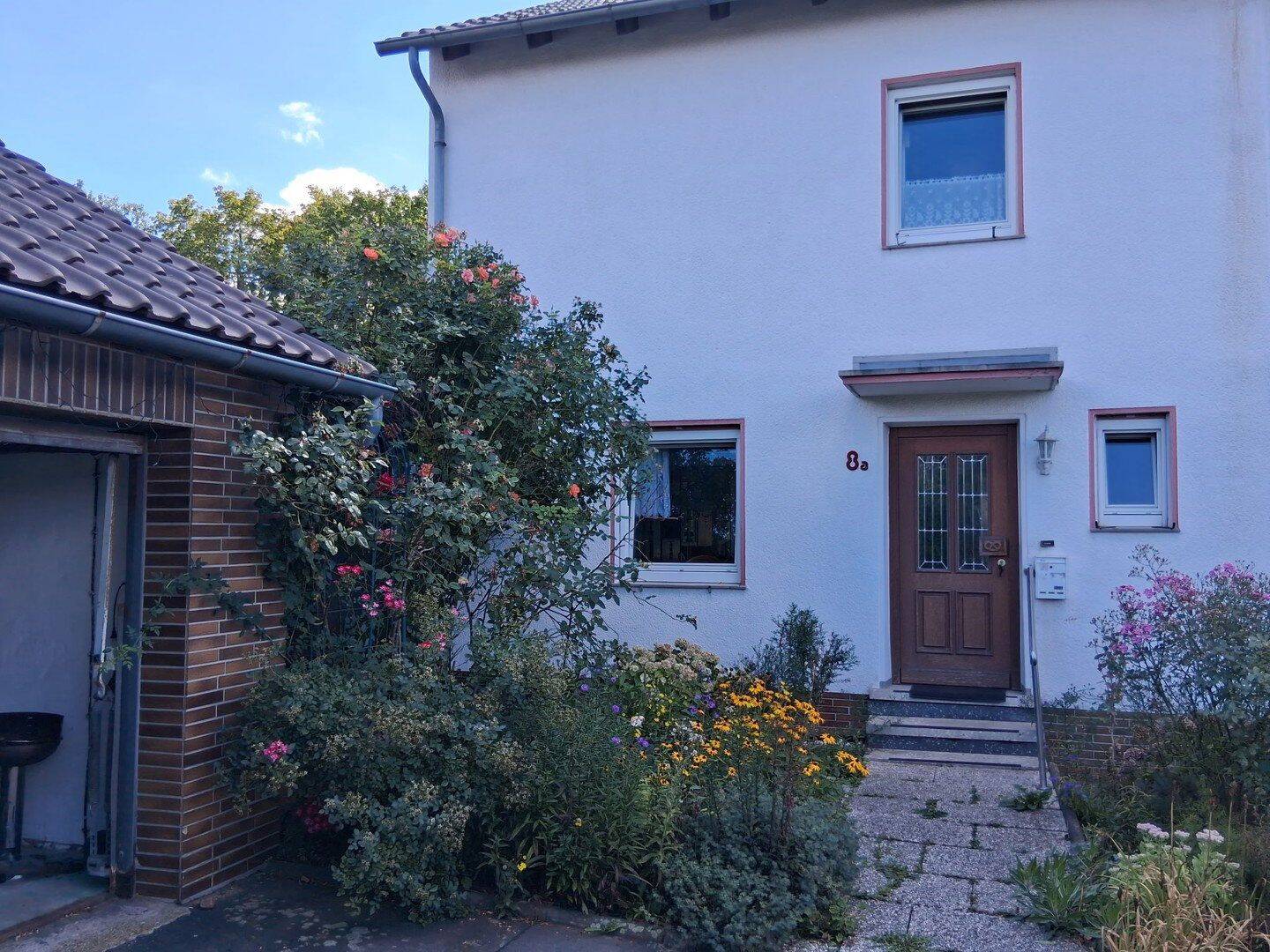 Charmante Doppelhaushälfte mit großem Garten, Herkulesblick und viel Potenzial – privat zu verkaufen, 34123 Kassel (Bettenhausen Forstfeld Unterneustadt Waldau)