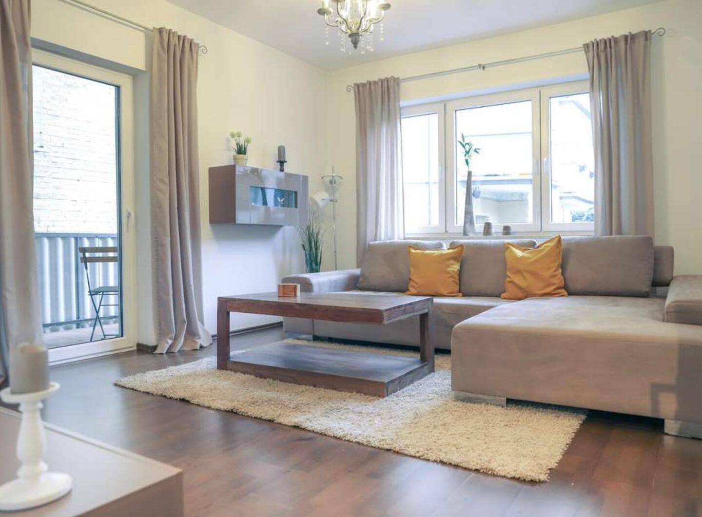 Möbliert – Top-Lage – moderne 3-Zimmer-Wohnung mit Balkon im Lehenviertel (Stuttgart-Süd), 70180 Stuttgart (Mitte Süd)