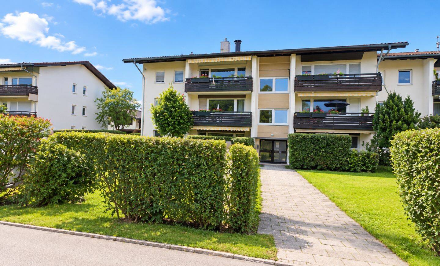 Schönes 1-Zimmer-Apartment im Erdgeschoss mit kleinem Gartenanteil in Brannenburg, 83098 Brannenburg