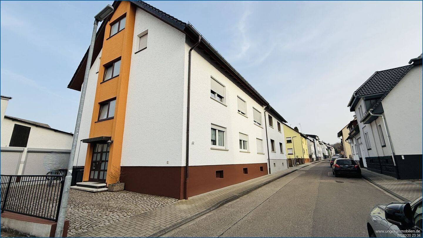 Erstbezug nach Sanierung! Großzügige 3-Zimmerwohnung Hochparterre mit Balkon und Garage!, 76327 Pfinztal