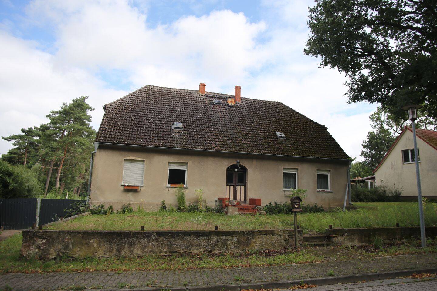 Sanierungsbedürftiger 2 Seitenhof an der A 11 mit 11.000 m² Grundstück, 17328 Penkun