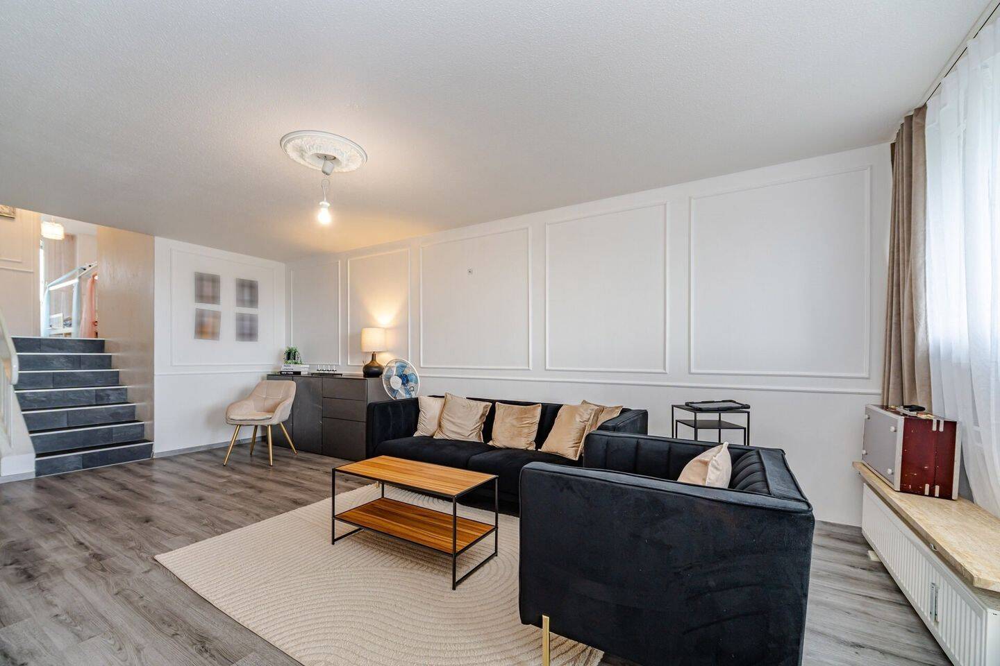 Bald Frei! Split-Level-Wohnung mit 3 Zimmer und 2 Balkonen, 85716 Unterschleißheim