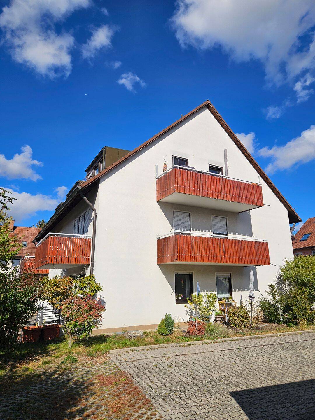 3 Zi.- Wohnung 90 qm im 1. OG mit Garage, 90451 Nürnberg (Eibach Hafen Maiach Reichelsdorf Röthenbach bei Schweinau)