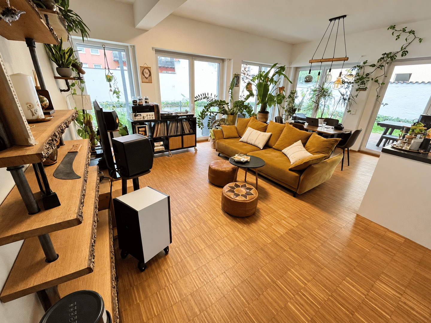 Loftartige 3-Zimmer-Wohnung mit eigenem Garten, 2 Terrassen und TG-Stellplatz – ruhig im Innenhof, 90459 Nürnberg