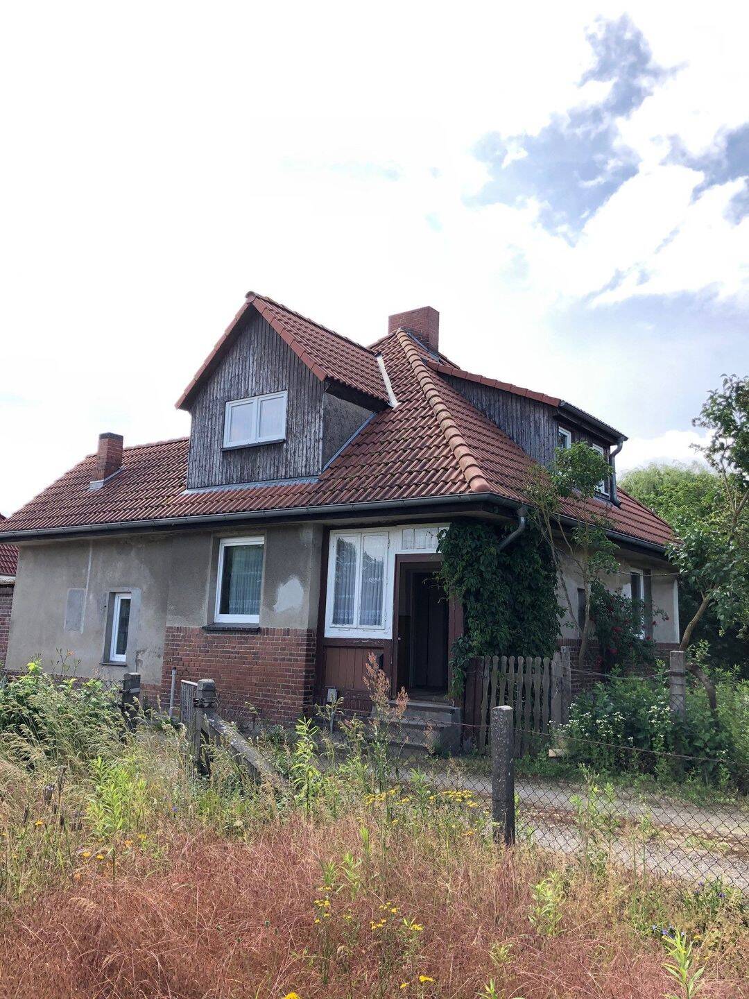 Einladendes Familienhaus mit Kaufoption und Renovierungspotenzial in Lalendorf (18279), 18279 Lalendorf