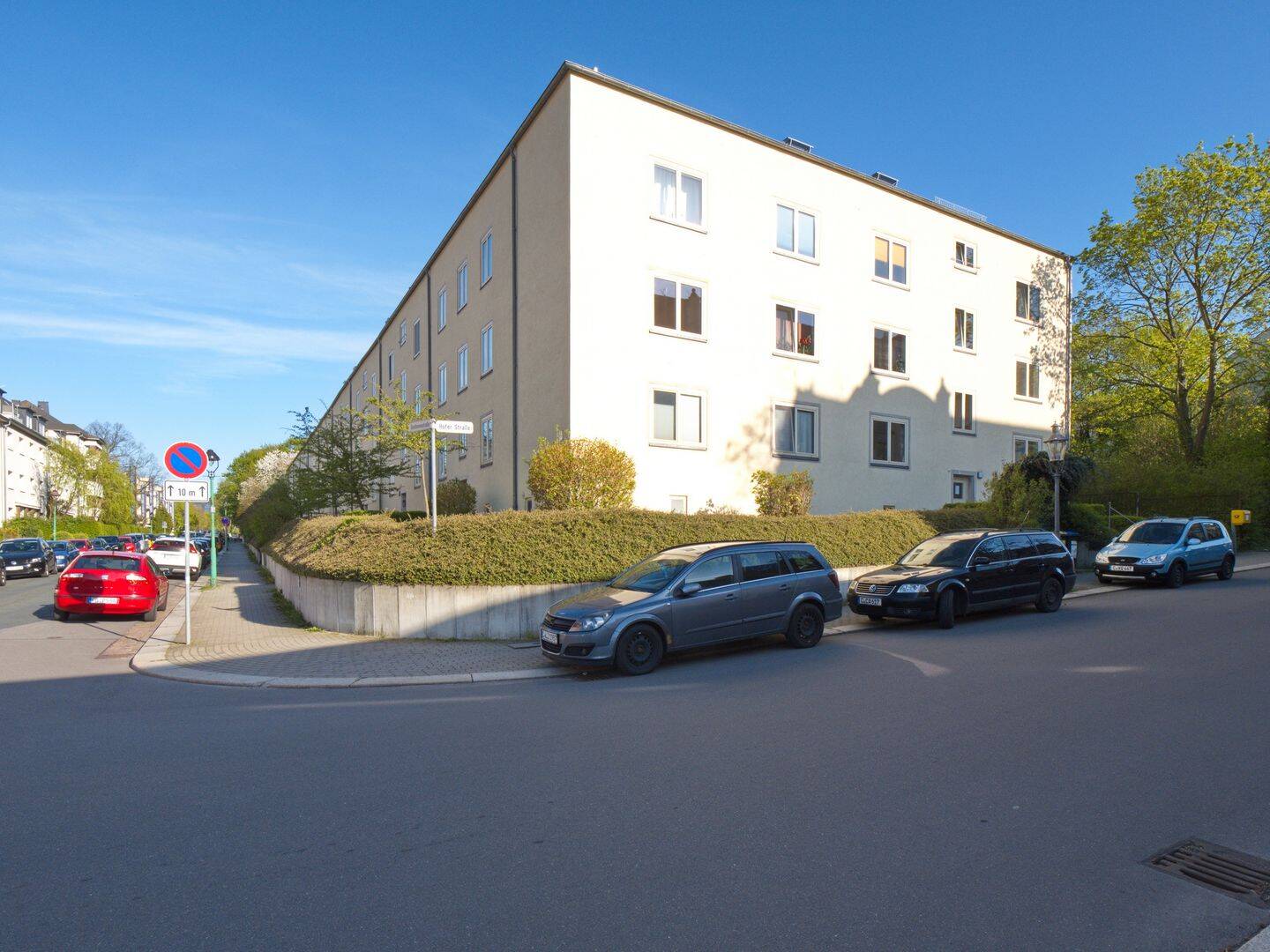 Hell – ruhig – gepflegt – Laminat – Balkon – offene Küche – 2 Zimmer Wohnung in Chemnitz mieten, 9130 Chemnitz (Hilbersdorf Sonnenberg Yorckgebiet Zentrum)