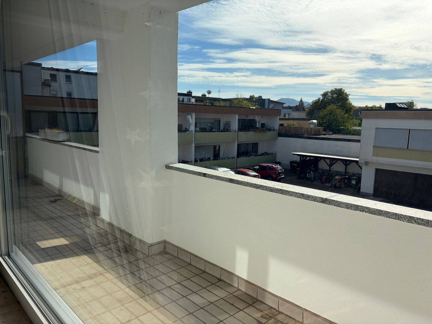 Möblierte 2-Zimmer-Wohnung mit Südbalkon, 79110 Freiburg im Breisgau (Betzenhausen Brühl Landwasser Lehen Mooswald)