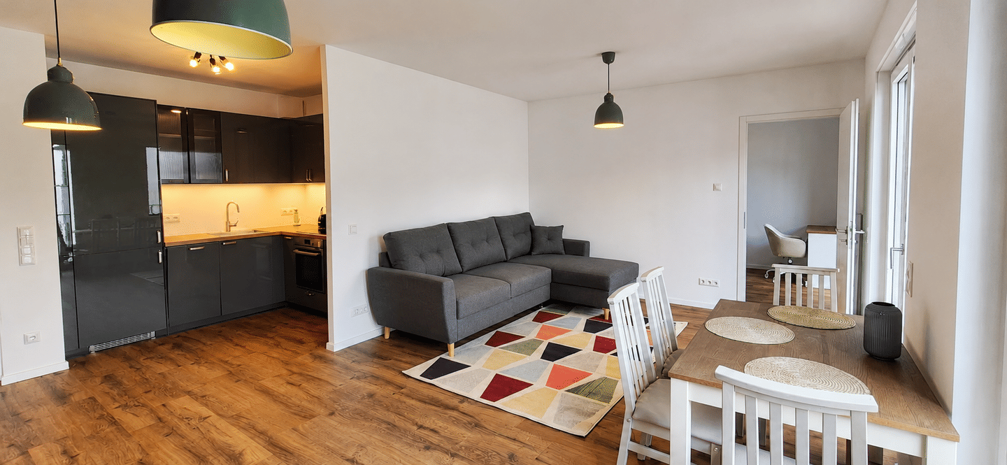 Möblierte 2-Zimmer-Neubauwohnung mit Balkon | Besichtigung 21.10., 20 Uhr, 12109 Berlin (Tempelhof-Schöneberg)