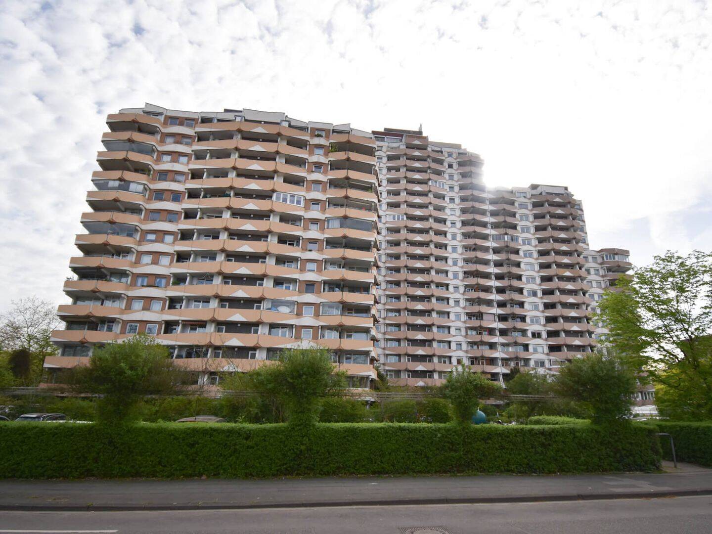 Freie 2-Zimmer-Wohnung mit großem Balkon in Köln-Zollstock, 50969 Köln (Rodenkirchen Raderberg Zollstock)