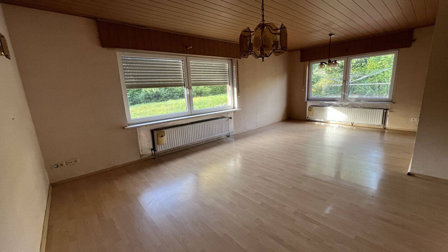 Freistehendes Einfamilienhaus mit viel Potenzial, auf 735 m² Grundstück in ruhiger Lage, 32549 Bad Oeynhausen