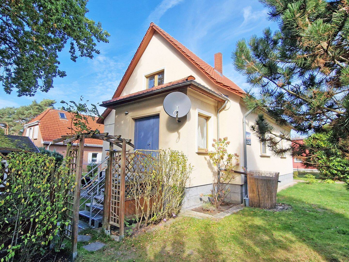 Einfamilienhaus mit Einliegerwohnung im Ostseebad Zinnowitz, 17454 Zinnowitz