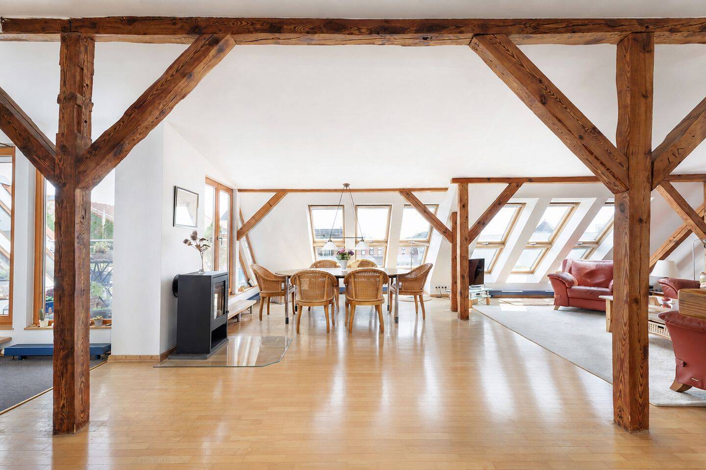 Winsstraße, Prenzlauer Berg: Lichtdurchflutete Dachgeschosswohnung, Süd/Ost-Terrasse, Kamin, 10405 Berlin (Pankow Prenzlauer Berg)