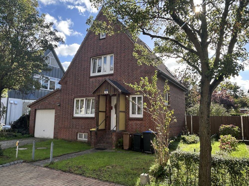 Charmantes Einfamilienhaus mit Garten, Balkon und Garage – ideal für Handwerker!, 25336 Elmshorn