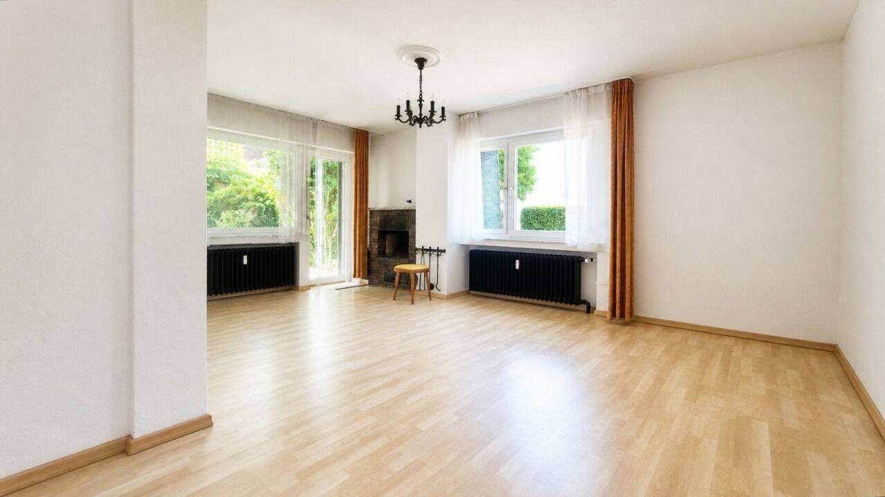 Gemütliche 2-Zimmer-Wohnung mit Kamin, Terrasse, Garten und Stellplatz in ruhiger Wohnlage, 40789 Monheim am Rhein
