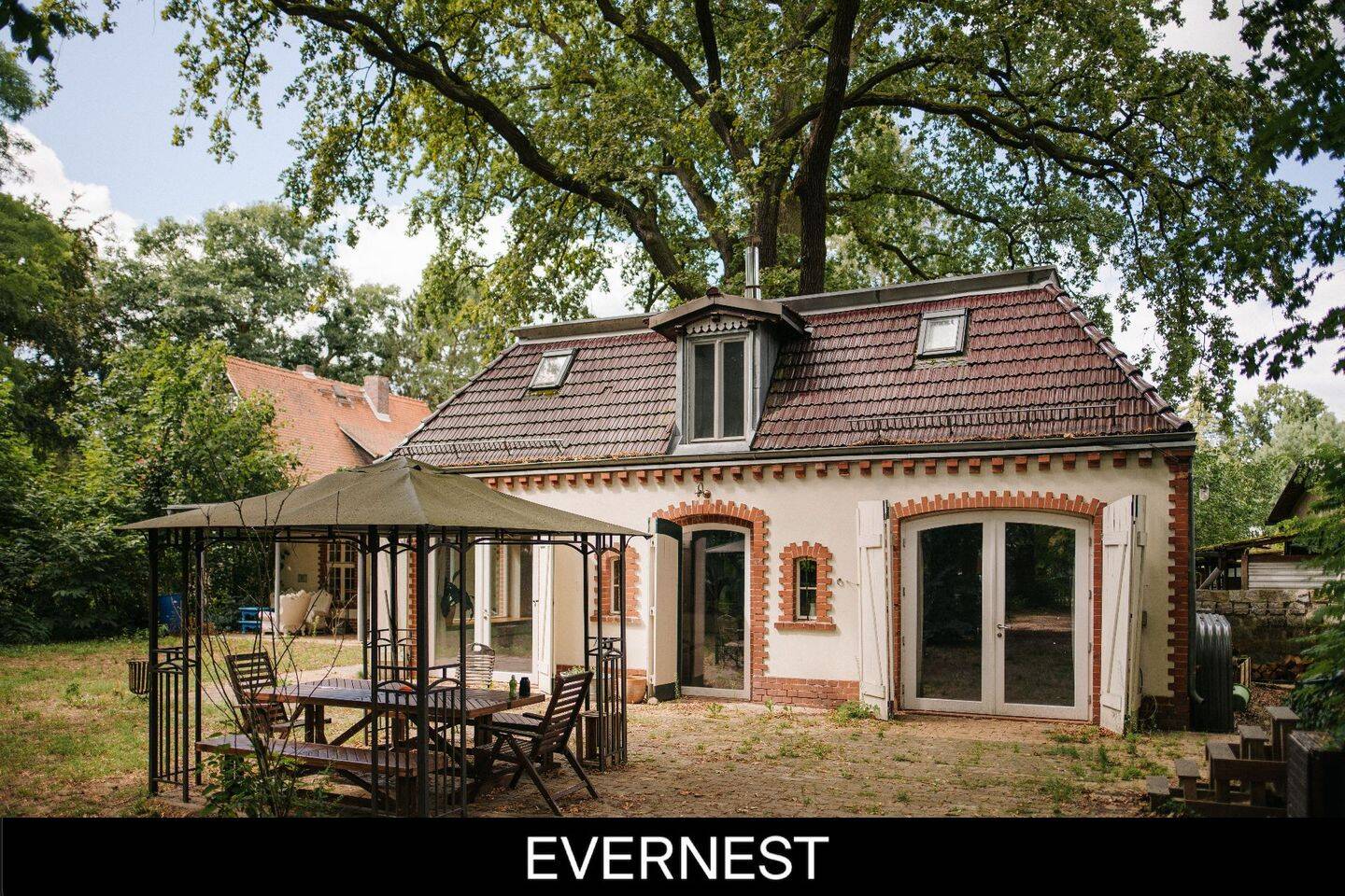 Ein Haus mit eigenem Charakter – vollständig sanierte Remise auf großzügigem Gartengrundstück, 14480 Potsdam (Am Stern Drewitz Kirchsteigfeld)