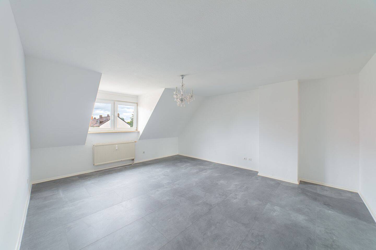 Bezugsfrei & modernisiert: 3-Zimmer-Wohnung mit Aufzug in zentraler, ruhiger Lage, 90441 Nürnberg (Gibitzenhof Sandreuth Schweinau Werderau)