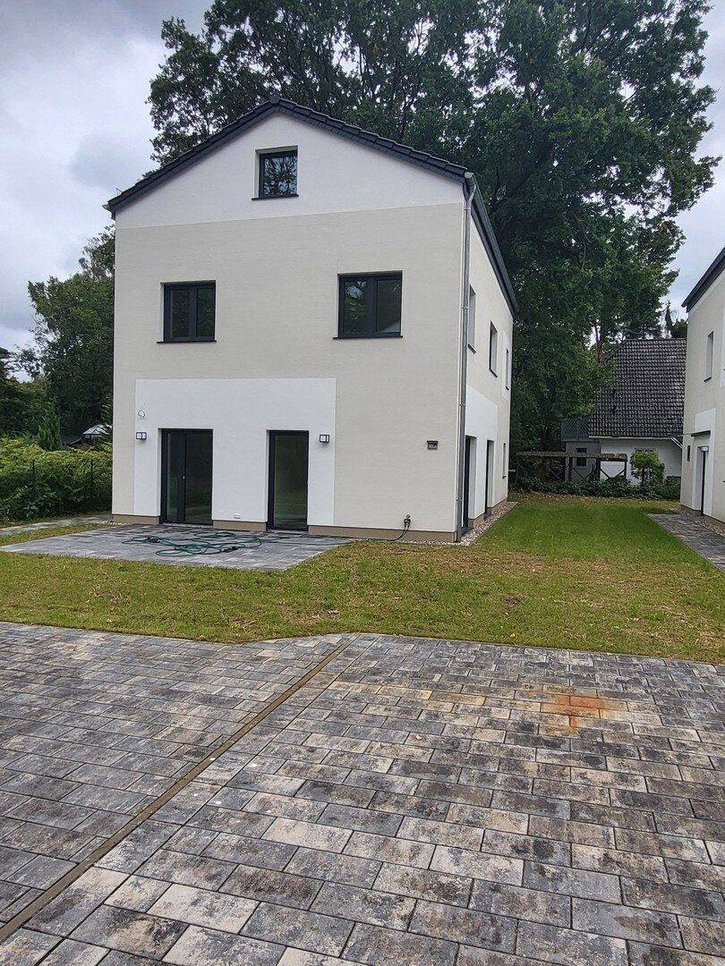 Anleger oder Selbstnutzer. Bezugsfertiges Einfamilienhaus in Falkensee-Finkenkrug, 14612 Falkensee