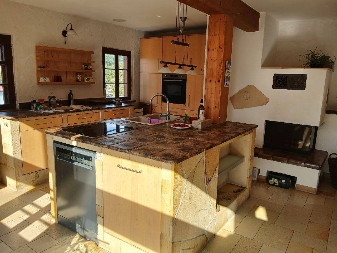 Denkmalgeschütztes Investment mit Gästehaus, Seminarbetrieb und knapp 5 Hektar Land, 4703 Leisnig