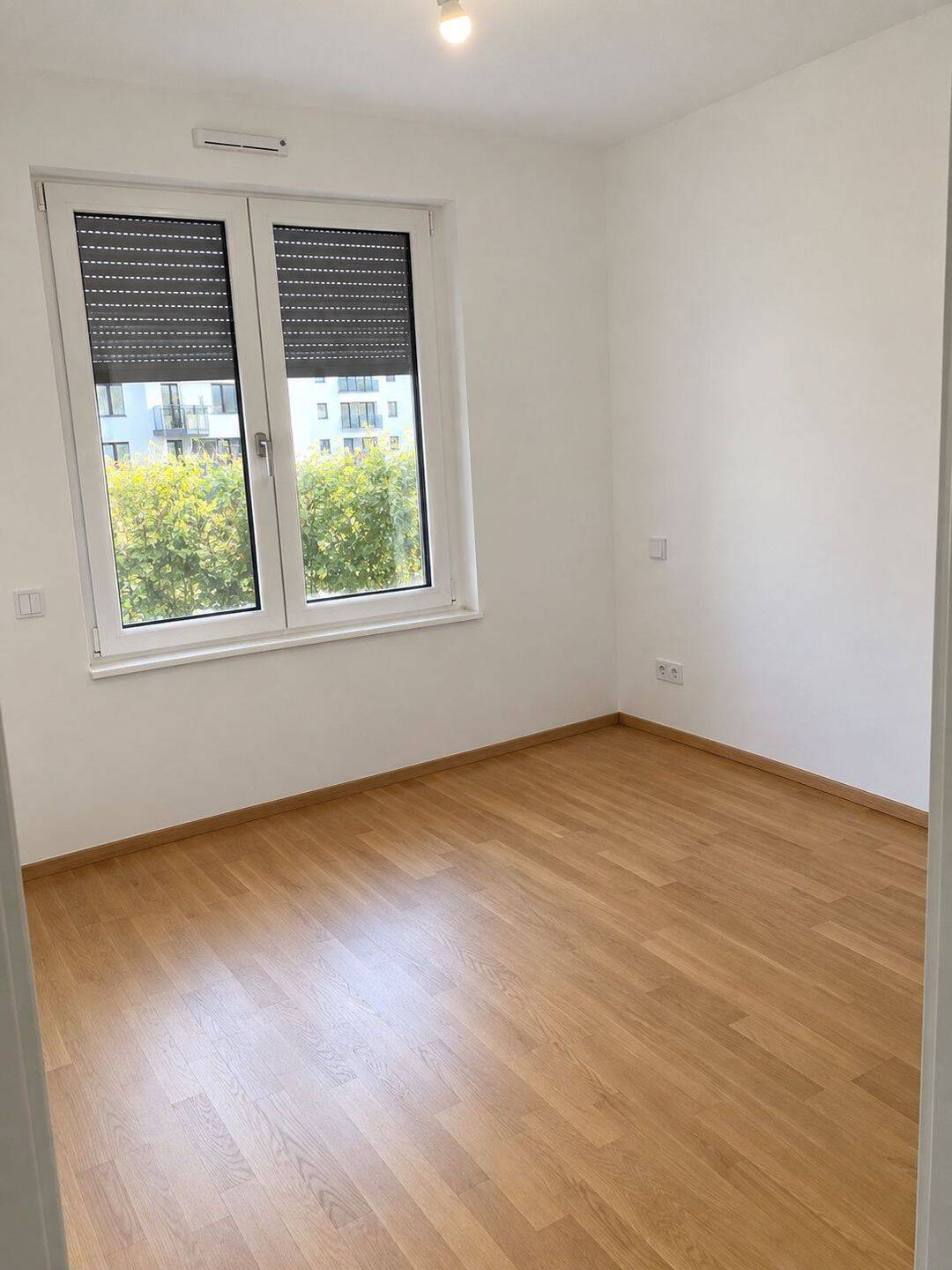 Bright new apartment with south-facing garden, 81735 München (Berg am Laim Ramersdorf-Perlach Trudering-Riem)