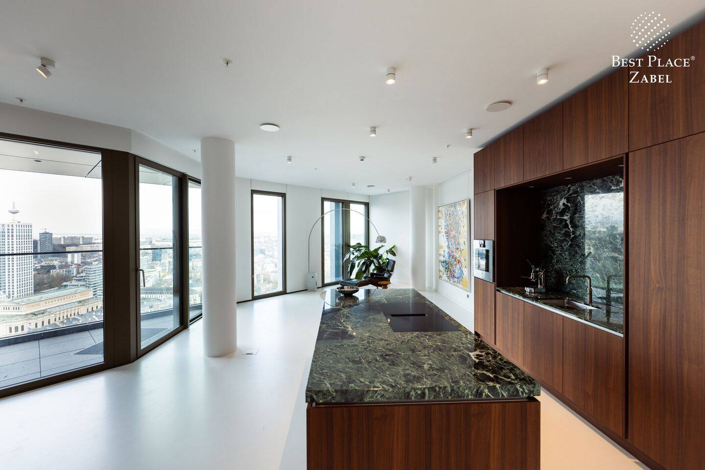 A Residence Above Frankfurt | FOUR | Ein Blick, der bleibt, 60311 Frankfurt am Main (Altstadt Innenstadt)