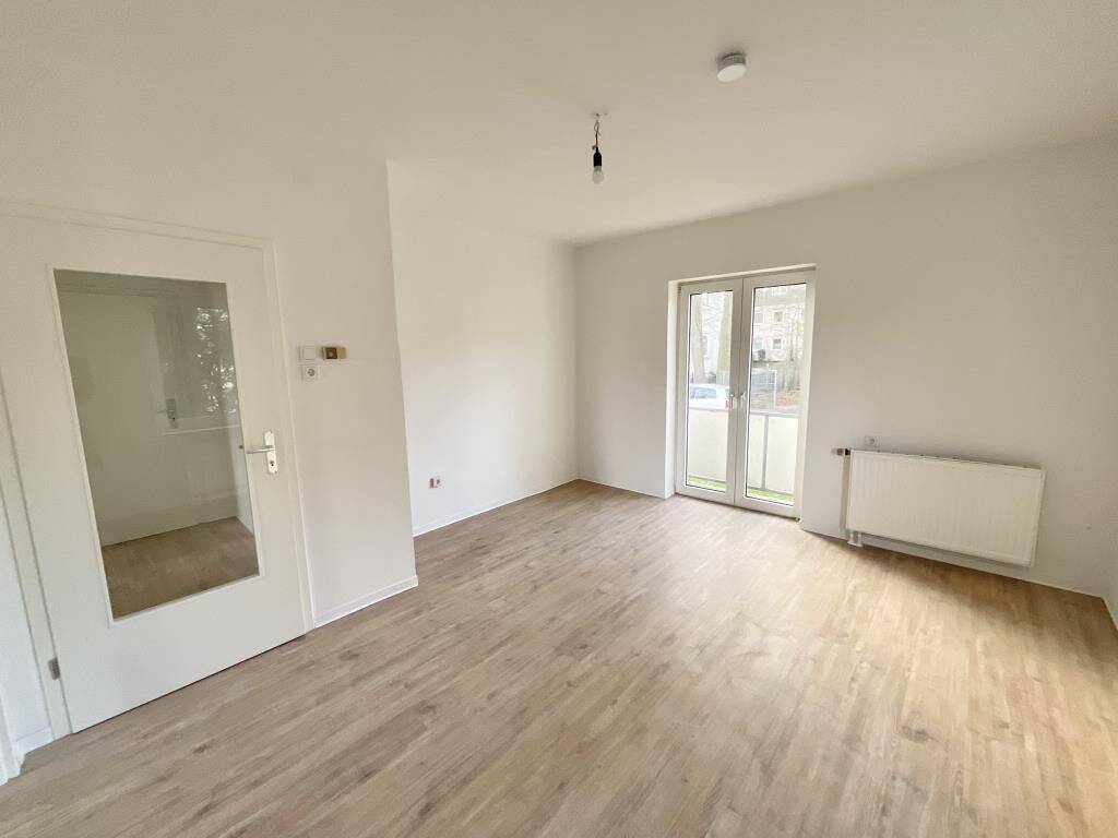 Gepflegte 2-Zimmer-Wohnung mit französischem Balkon frei, 33378 Rheda-Wiedenbrück