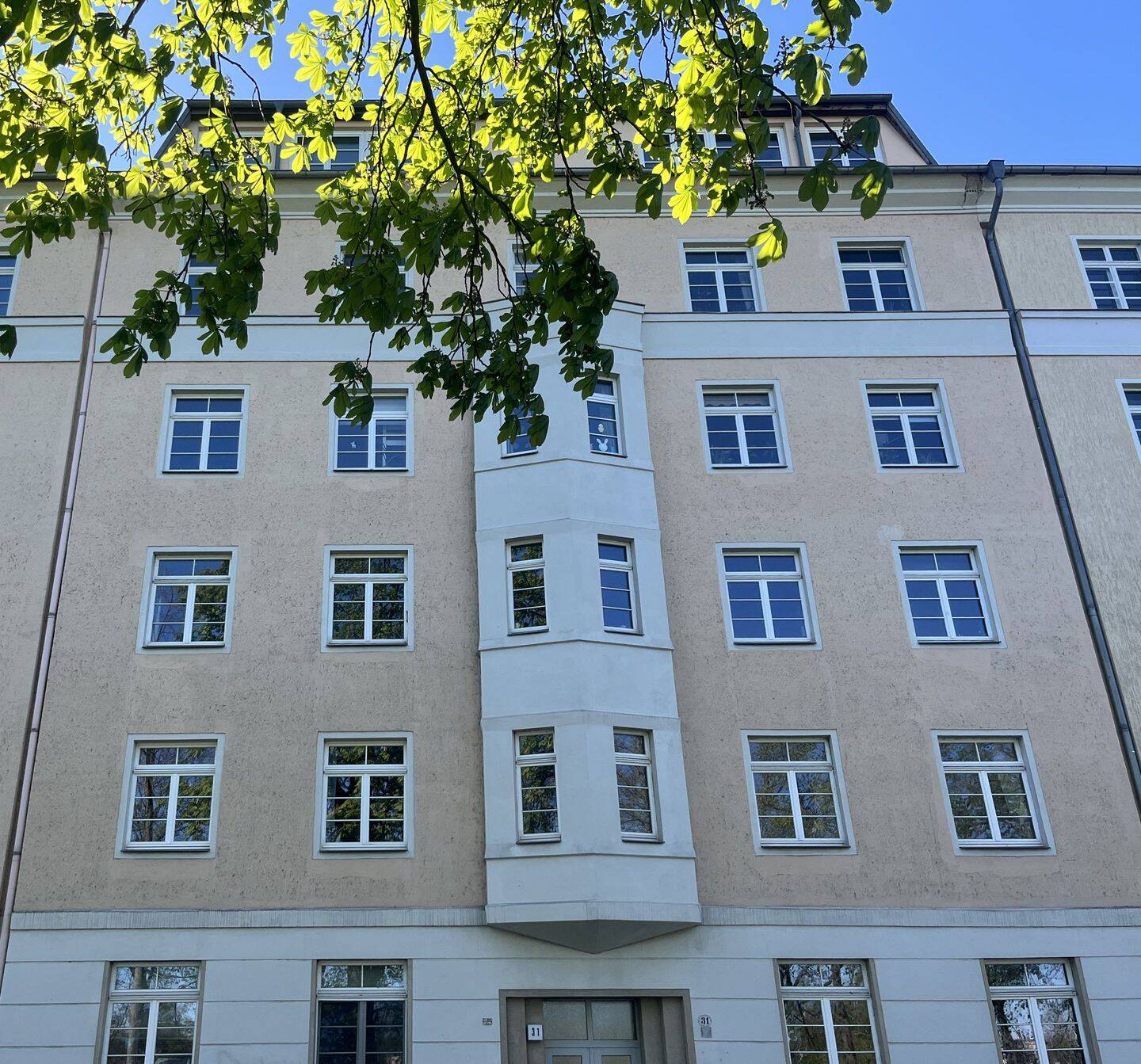 Charmante 2-Zimmer Wohnung mit Balkon, 1307 Dresden