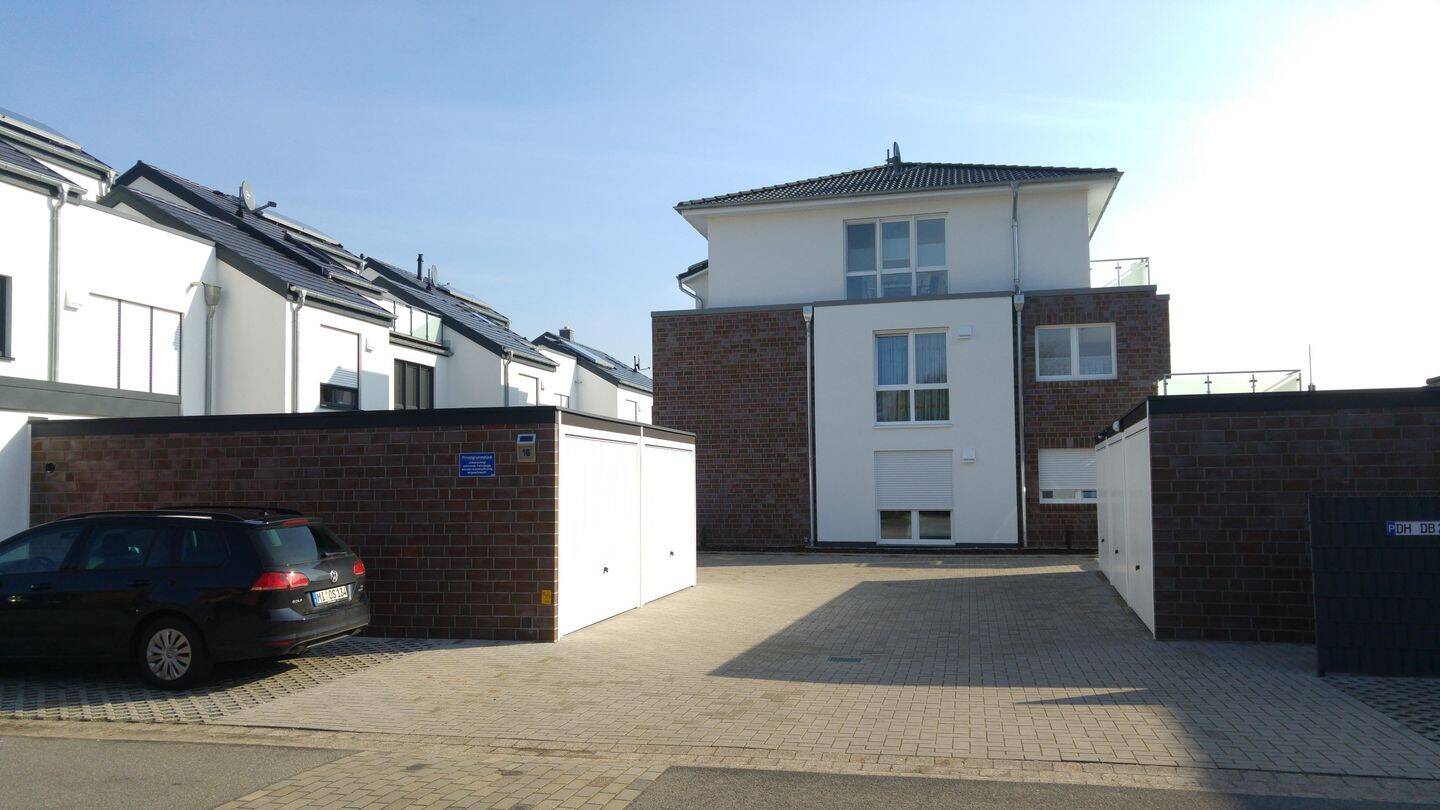 Neuwertige Terrassenwohnung (Baujahr 2015) in Stuhr-Brinkum, 28816 Stuhr