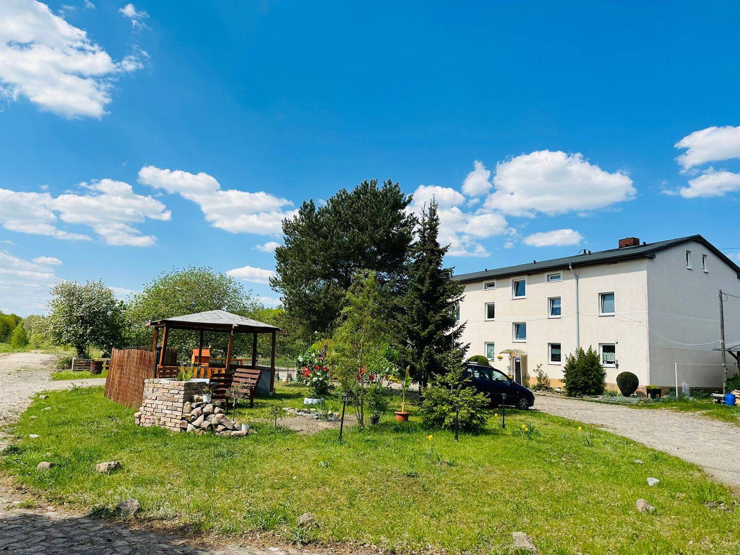 Helle 3 Zimmerwohnung in Seenähe – Regiobahn um die Ecke), 19412 Blankenberg