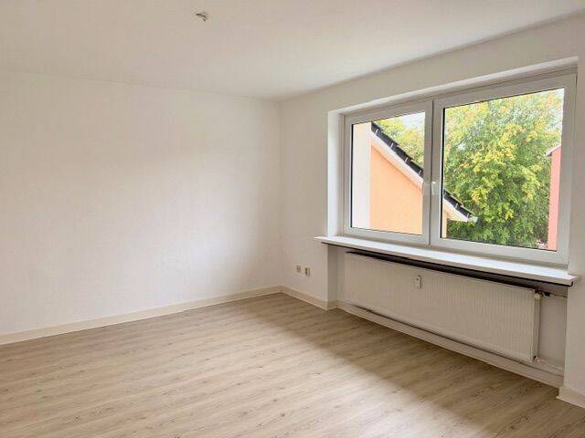 Helle, ruhige 3 Zimmer Wohnung mit sonnigem, großen Balkon in Eckernförde zu vermieten, 24340 Eckernförde