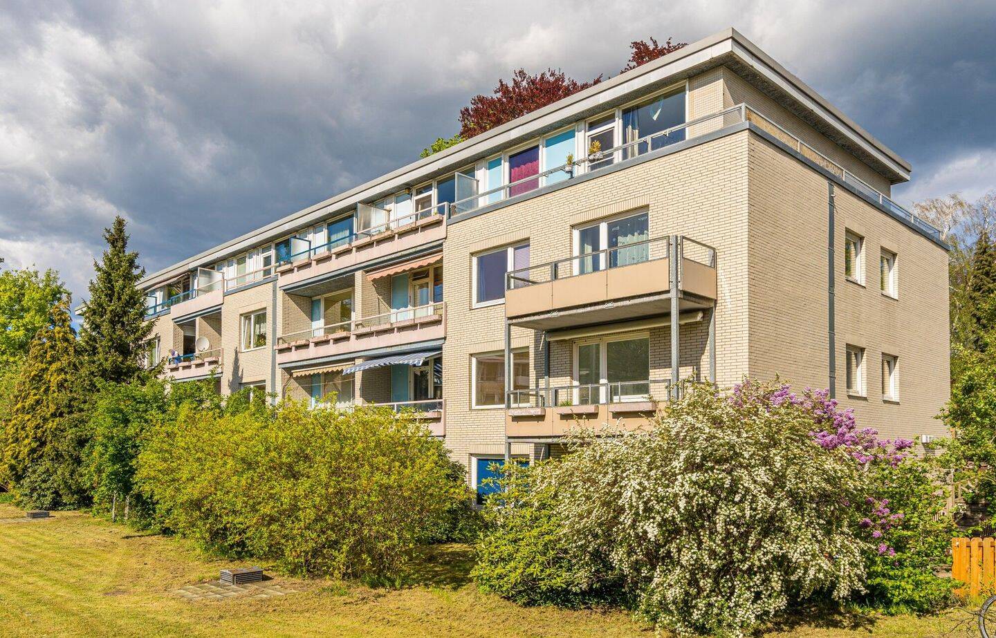 Lichtdurchflutete 2-Zimmer-Wohnung zur Miete mit Balkon in Wedel – Wentzel Dr., 22880 Wedel