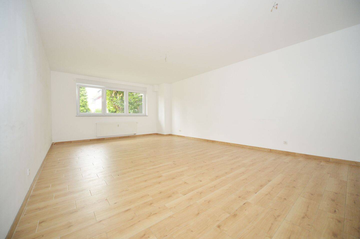 2-Zimmer-Erdgeschosswohnung mit Einbauküche in Essen, 45355 Essen (Bergeborbeck Bochold Borbeck-Mitte)