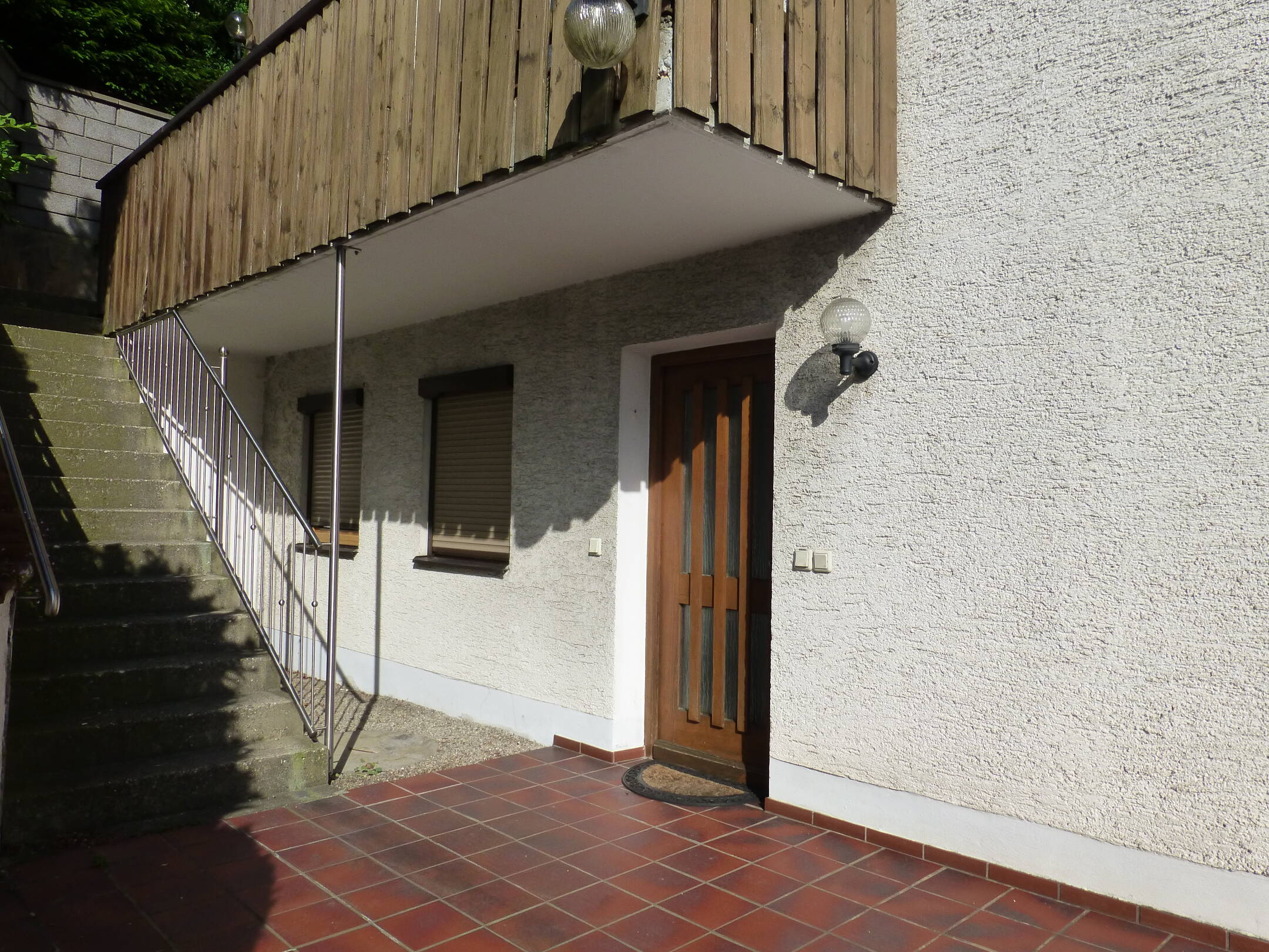Zentrumsnahe 1-Zimmerwohnung mit Balkon und Einzelgarage, 84036 Landshut