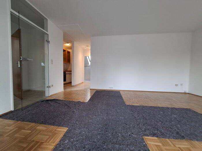 ** Helle 2 Zimmerwohnung mit Sonnenbalkon und Einbauküche in Beuel Citynah**, 53225 Bonn (Beuel Geislar Schwarzrheindorf Vilich Vilich-Rheindorf)