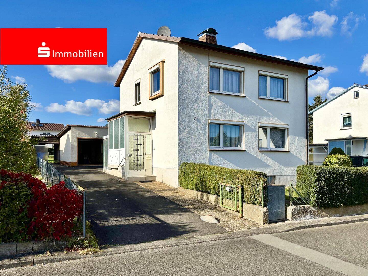 Zwei Wohneinheiten, großes Grundstück – Zweifamilienhaus in Bad Wildungen mit Potenzial, 34537 Bad Wildungen