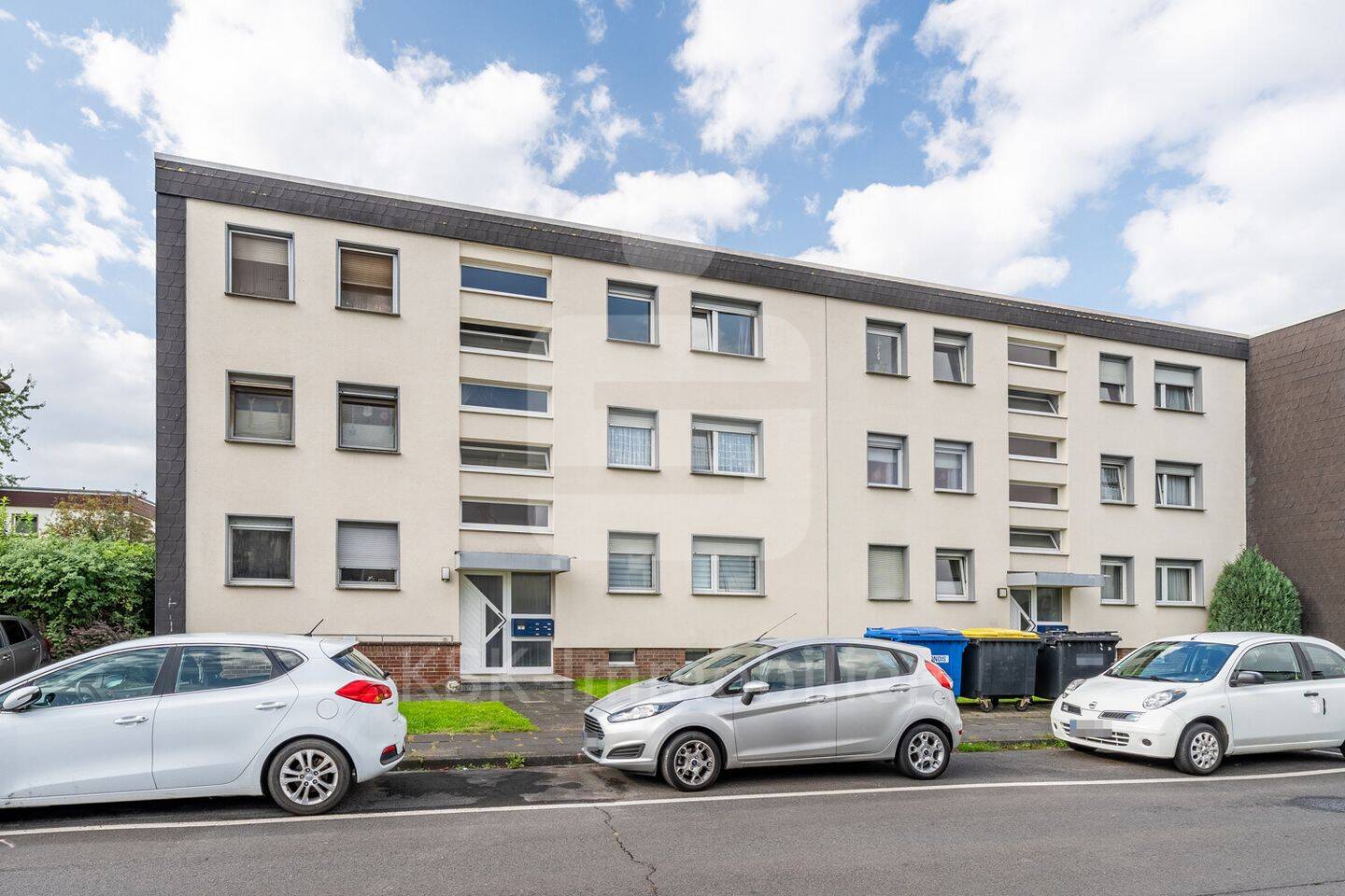 Attraktive 3-Zimmer-Wohnung mit Balkon, Einbauküche und Garage!, 50374 Erftstadt