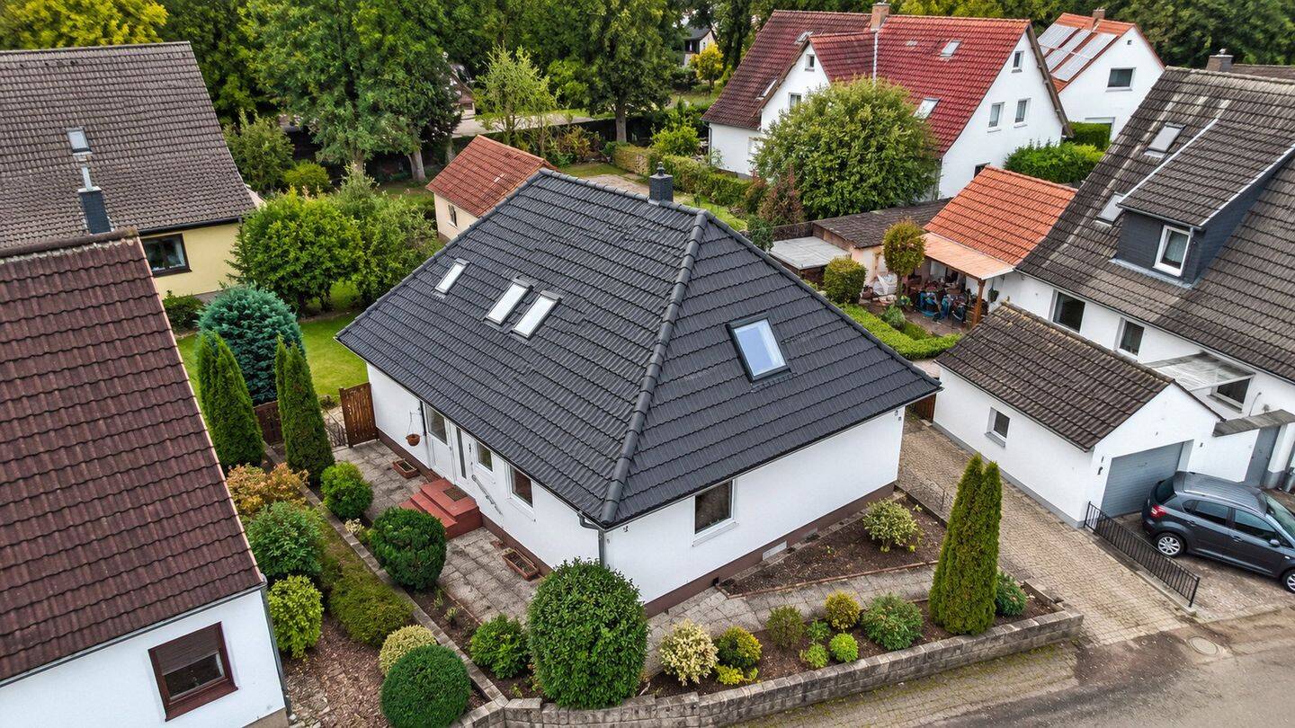 Provisionsfrei & bezugsfertig: Einfamilienhaus in ruhiger Sackgassenlage mit neuer Heizung, 28832 Achim