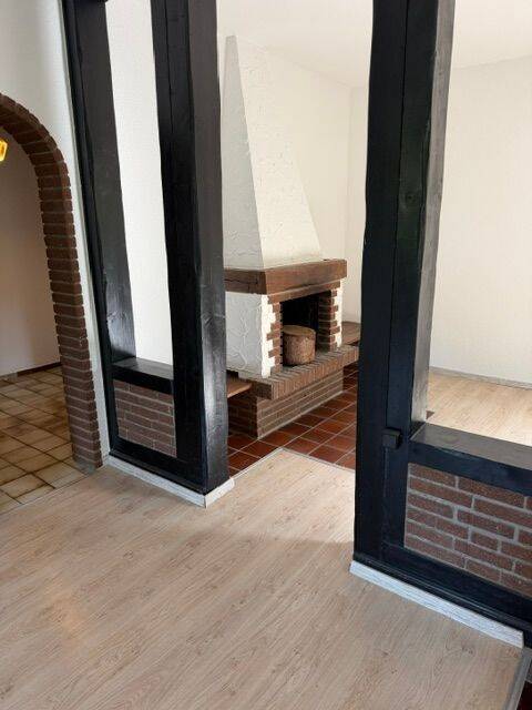 Stilvolles Wohnen auf ca. 130 m² im begehrten Göttinger Ostviertel – mit Kaminzimmer und Gartenzugang, 37073 Göttingen