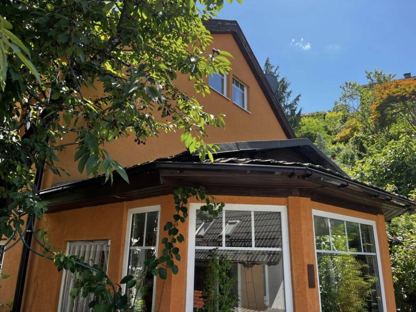 Familienidylle in Baden-Baden: 9 Zimmer mit Garten, Sauna und Pool für Lebensfreude pur, 76534 Baden-Baden