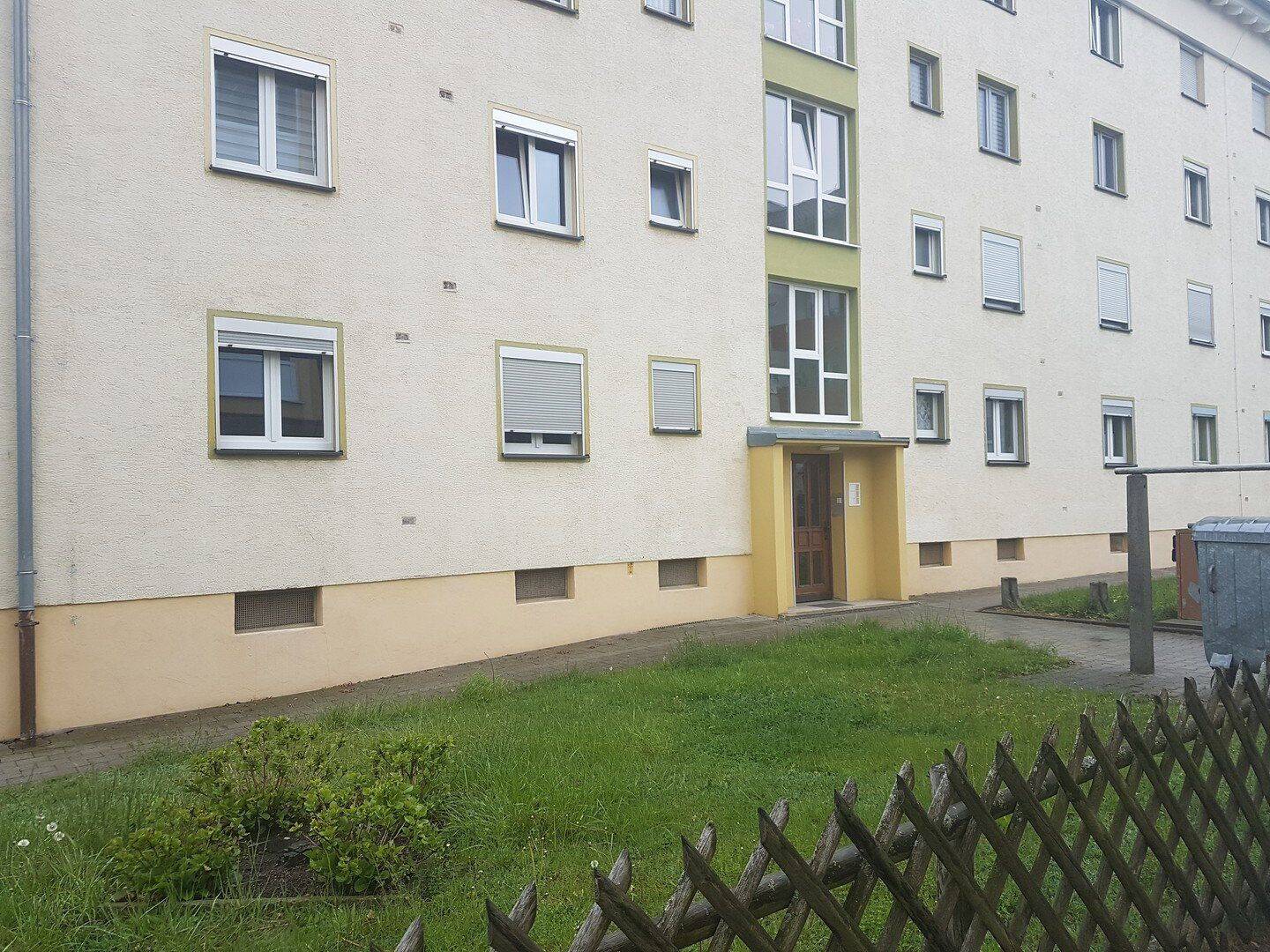 2 Zimmerwohnung in nur 15 Geheminuten von Innestadt, 92224 Amberg