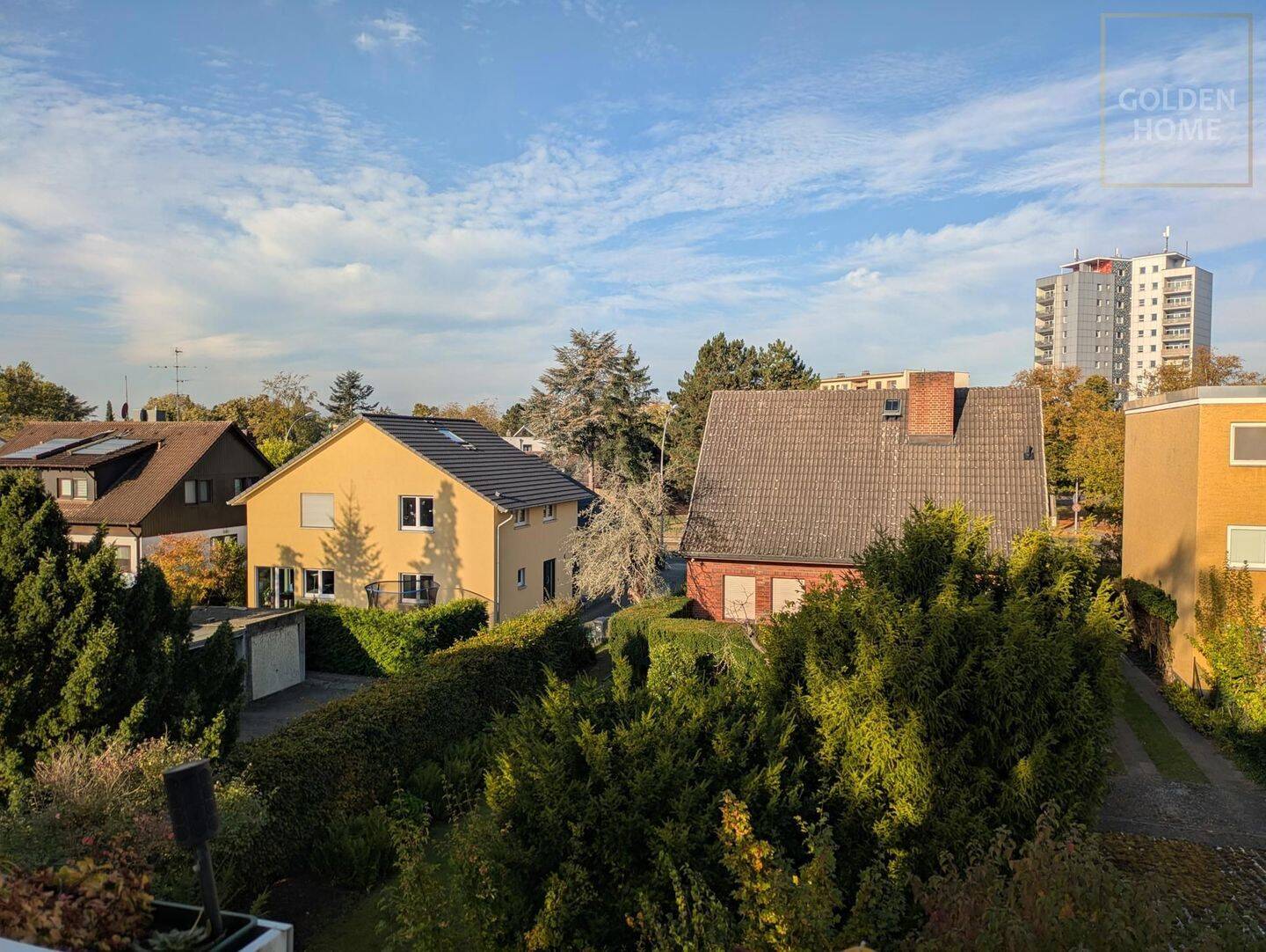 Sonnige 3,5-Zimmer-Wohnung mit Eckbalkon und Weitblick, 14167 Berlin (Steglitz-Zehlendorf Kolonie Abendruh Kolonie Sonnenschein Lichterfelde Zehlendorf)