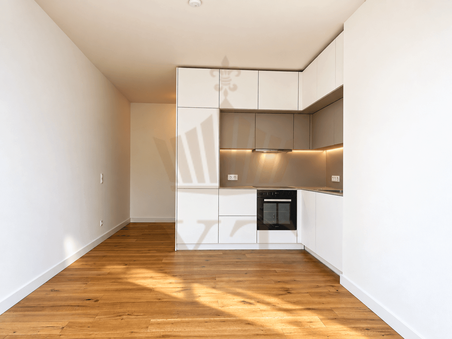 Moderne und elegante 2-Zi-Wohnung | mit Balkon | in Berlin-Tiergarten, 10785 Berlin (Mitte Kreuzberg Schöneberg Tiergarten)