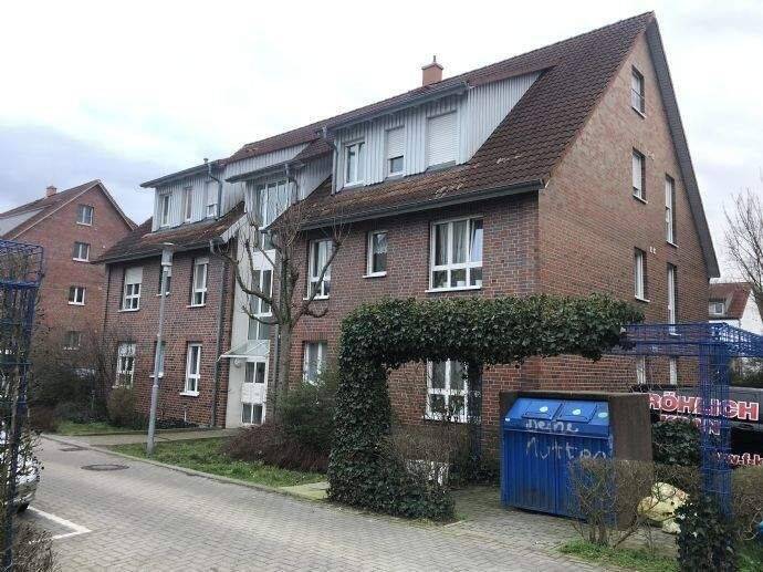 schöne, ruhige 3 Zimmerwohnung mit kleinem Garten + PKW- Stellplatz in Ludwigsfelde/Genshagen, 14974 Ludwigsfelde