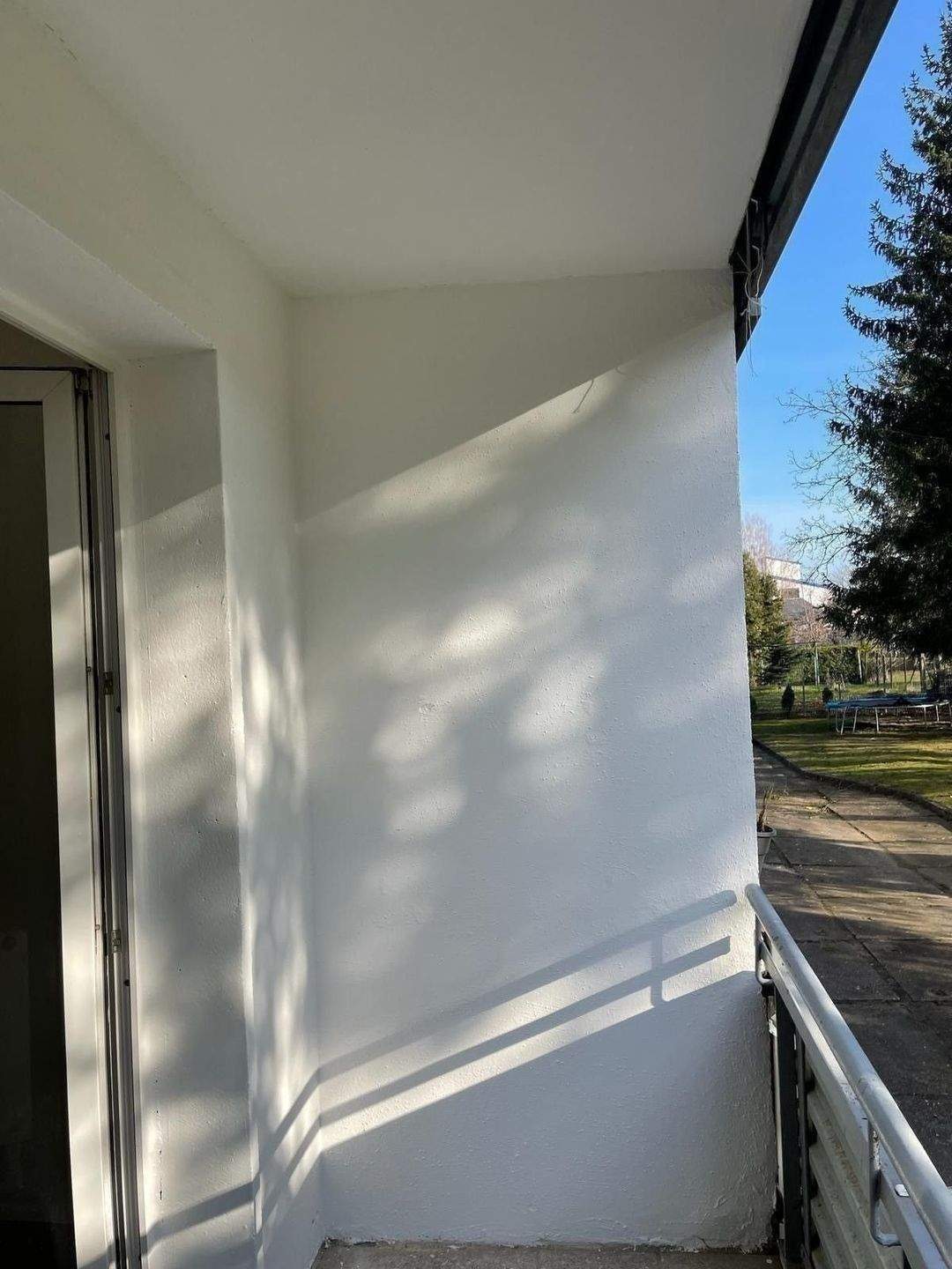 Jetzt eine helle frisch renovierte und sofort verfügbaren, 3 Zimmerwohnung mit Balkon mieten!!, 6577 An der Schmücke