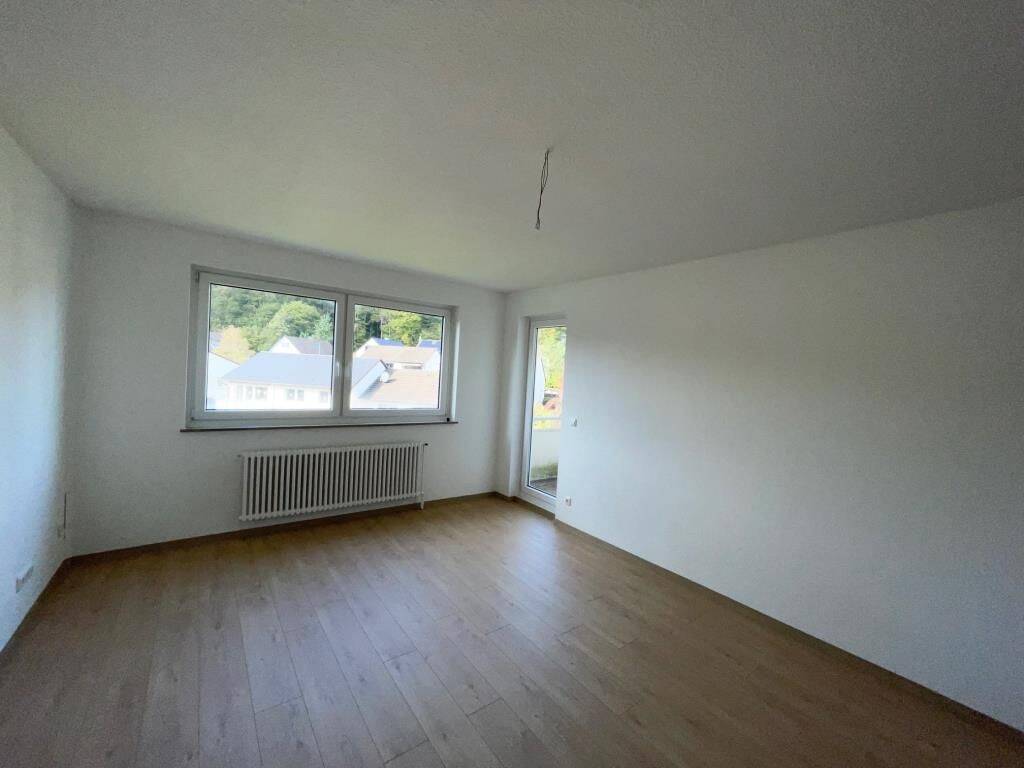 Tolle Aussicht dank Aufzug! Attraktive 2-Zimmer-Wohnung in Menden, 58706 Menden (Sauerland)