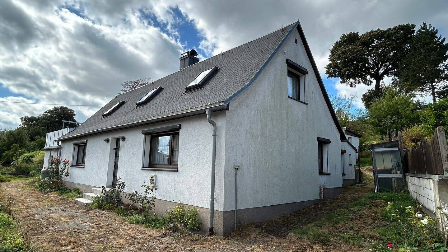 Neues Glück in altem Häuschen, 8223 Falkenstein/Vogtl.
