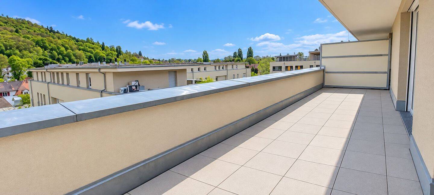 Schöne 2-Zimmer-Penthouse Wohnung mit Dachterrasse und TG-Stellplatz in Lahr, 77933 Lahr/Schwarzwald