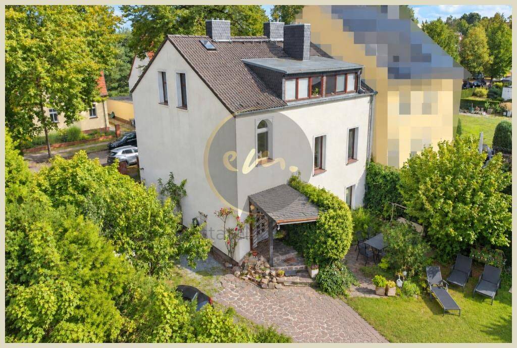 Ein- bis Drei-Familien-Haus mit Garage, Carport und großzügigem Garten in Berlin-Buch, 13125 Berlin (Pankow Buch Französisch Buchholz Karow)