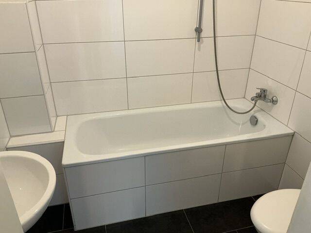 Charmante 2-Zimmer-Etagenwohnung in Velbert 63,35 m², 2. Etage rechts, 42549 Velbert